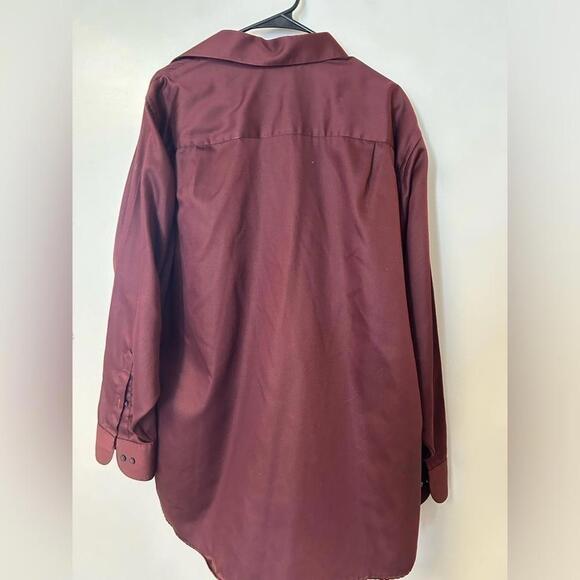 Geoffrey Beene classic button down shirt - Picture 2 of 3